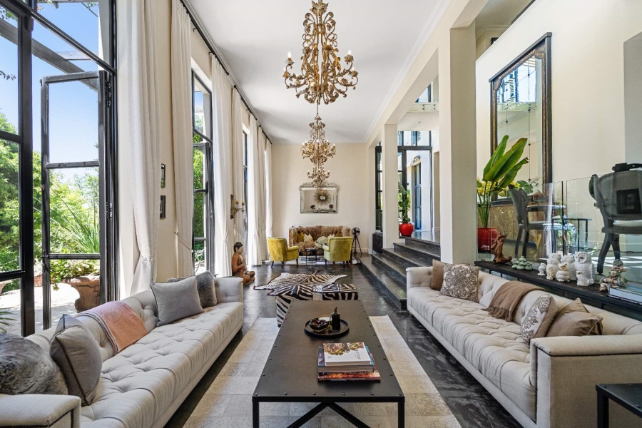 5 Bedroom Property for Sale in Oranjezicht Western Cape